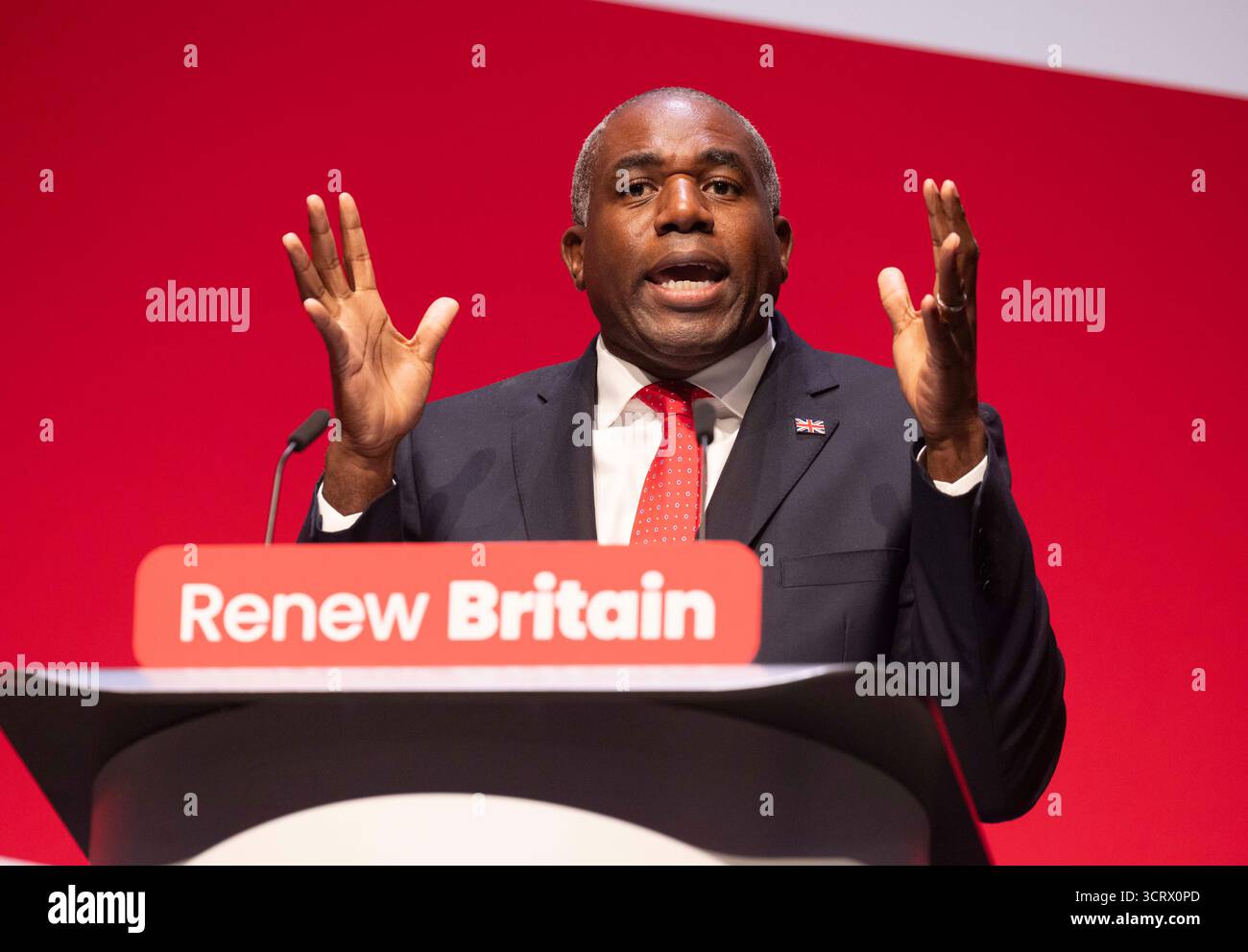 David Lammy, vice primo ministro del Regno Unito, Segretario di Stato per la giustizia e Lord Cancelliere, tiene il suo discorso chiave alla Conferenza. Foto Stock