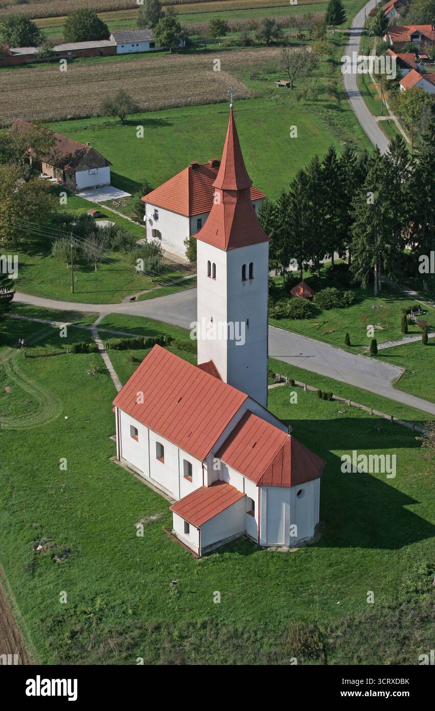 Chiesa parrocchiale di San Martino a Velika Trnovitica, Croazia Foto Stock