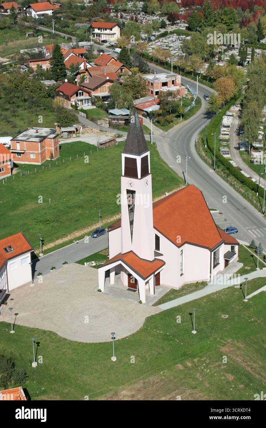 Chiesa parrocchiale di nostra Signora Regina della Pace a Granesinski Novaki, Zagabria, Croazia Foto Stock
