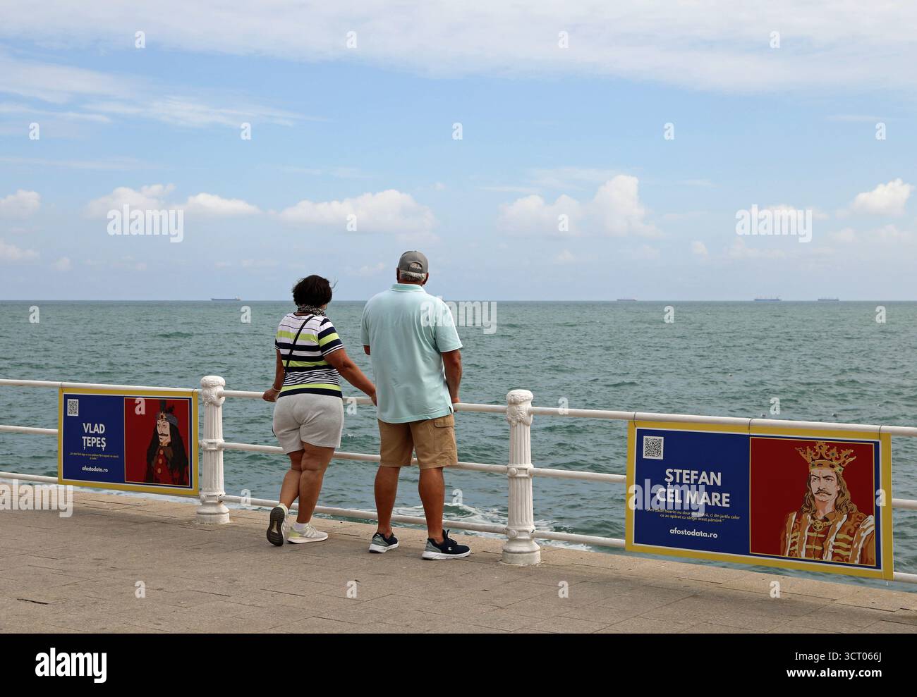 Turisti a Costanza sulla Riviera Romena Foto Stock