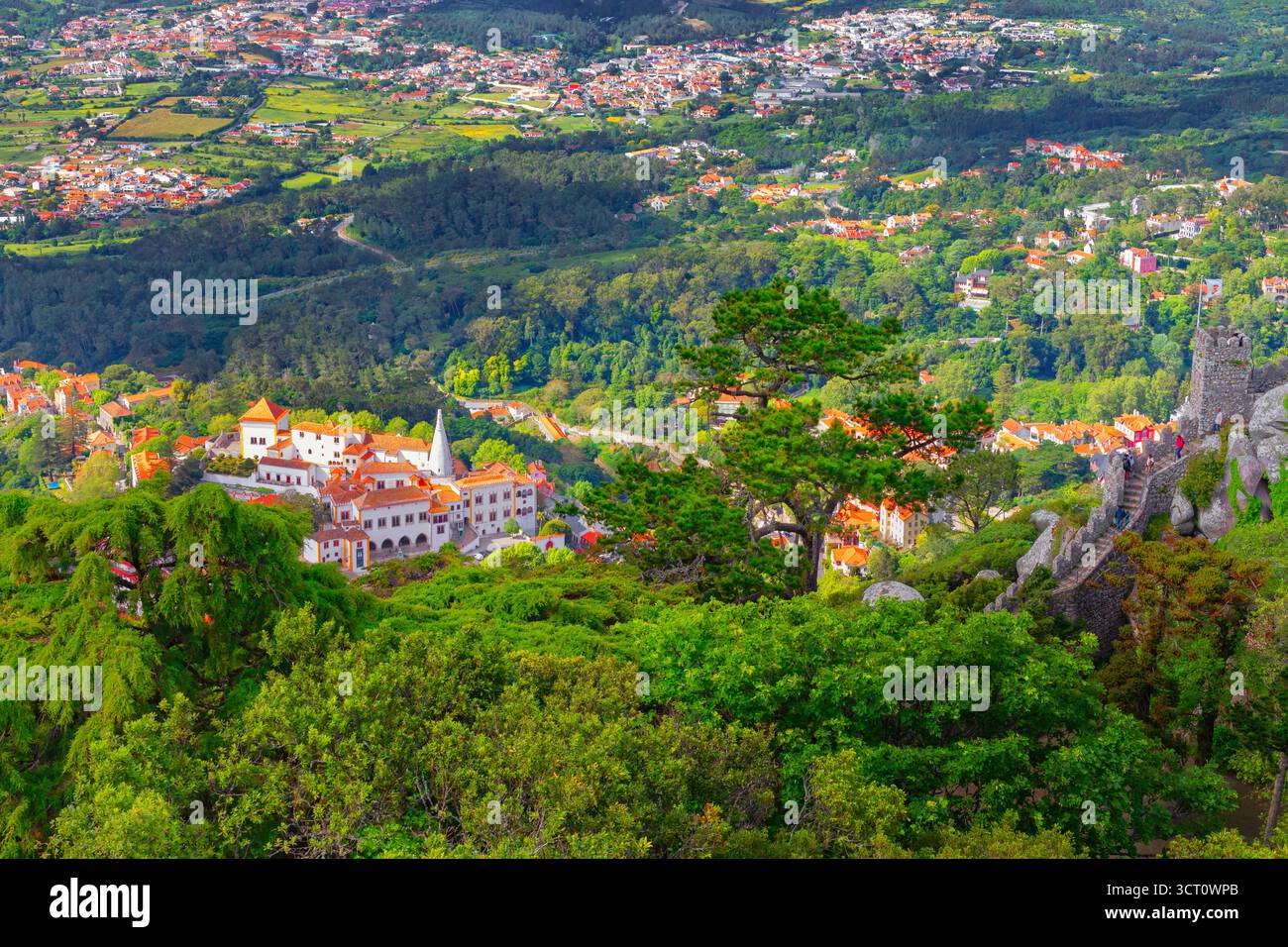 Città di Sintra, vista ad angolo alto, Sintra, Portogallo Foto Stock