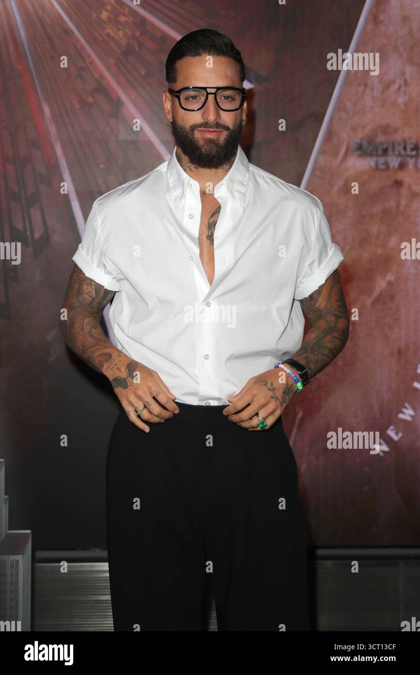 NEW YORK, NEW YORK – 3 OTTOBRE: La superstar colombiana Maluma illumina l'Empire State Building in occasione del suo prossimo Don Juan World Tour il 3 ottobre 2025 a New York. L'artista nominato ai Grammy ha segnato l'occasione con fan e media, aggiungendo il potere della stella latina a uno dei monumenti più iconici della città. (Foto: Giada Papini Rampelotto/EuropaNewswire) Foto Stock