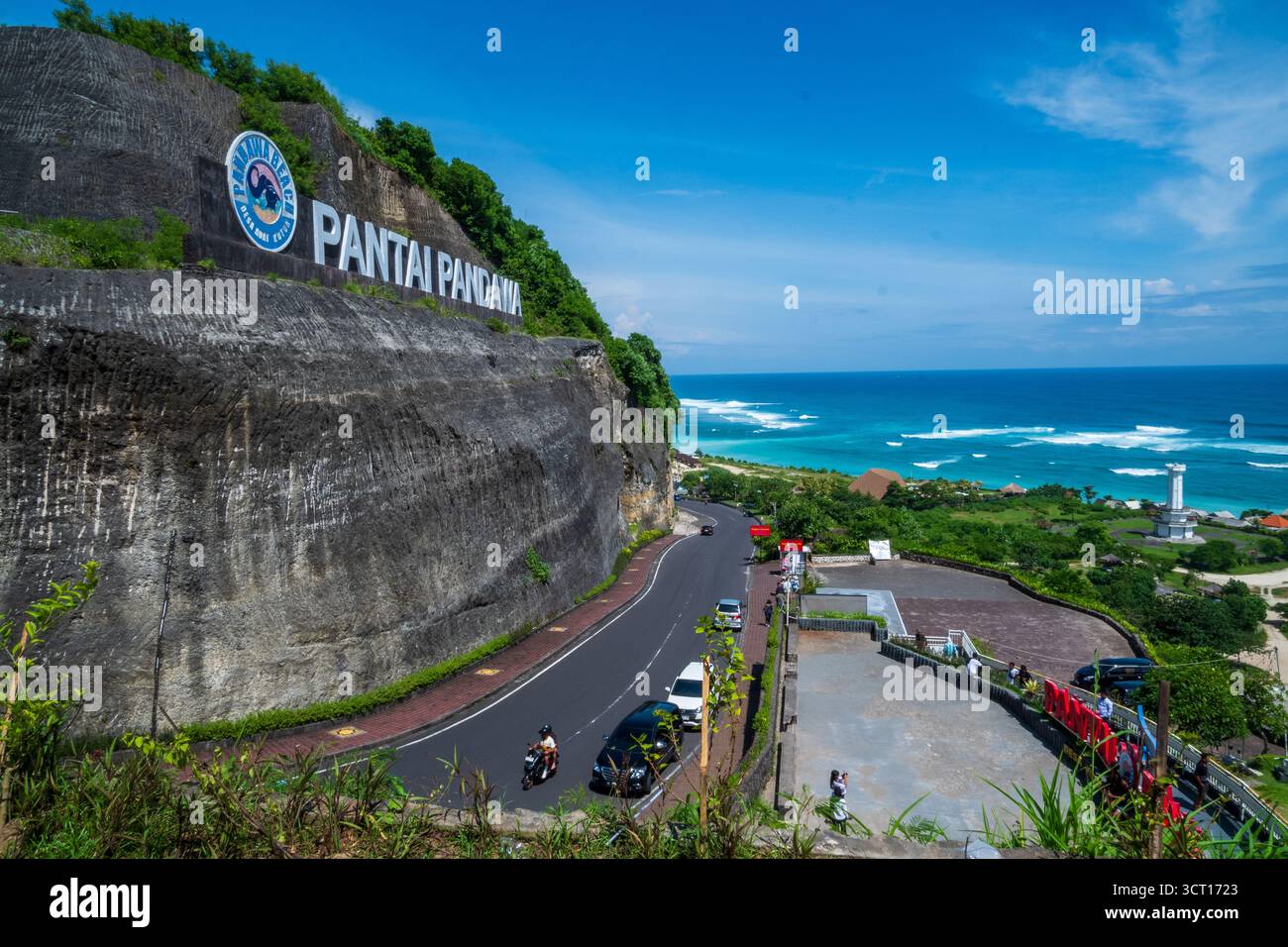 Scrivendo della magnifica posizione di Pandawa Beach nella zona di Pandawa Beach, South Kuta, 1 febbraio 2025, Bali, Indonesia Foto Stock