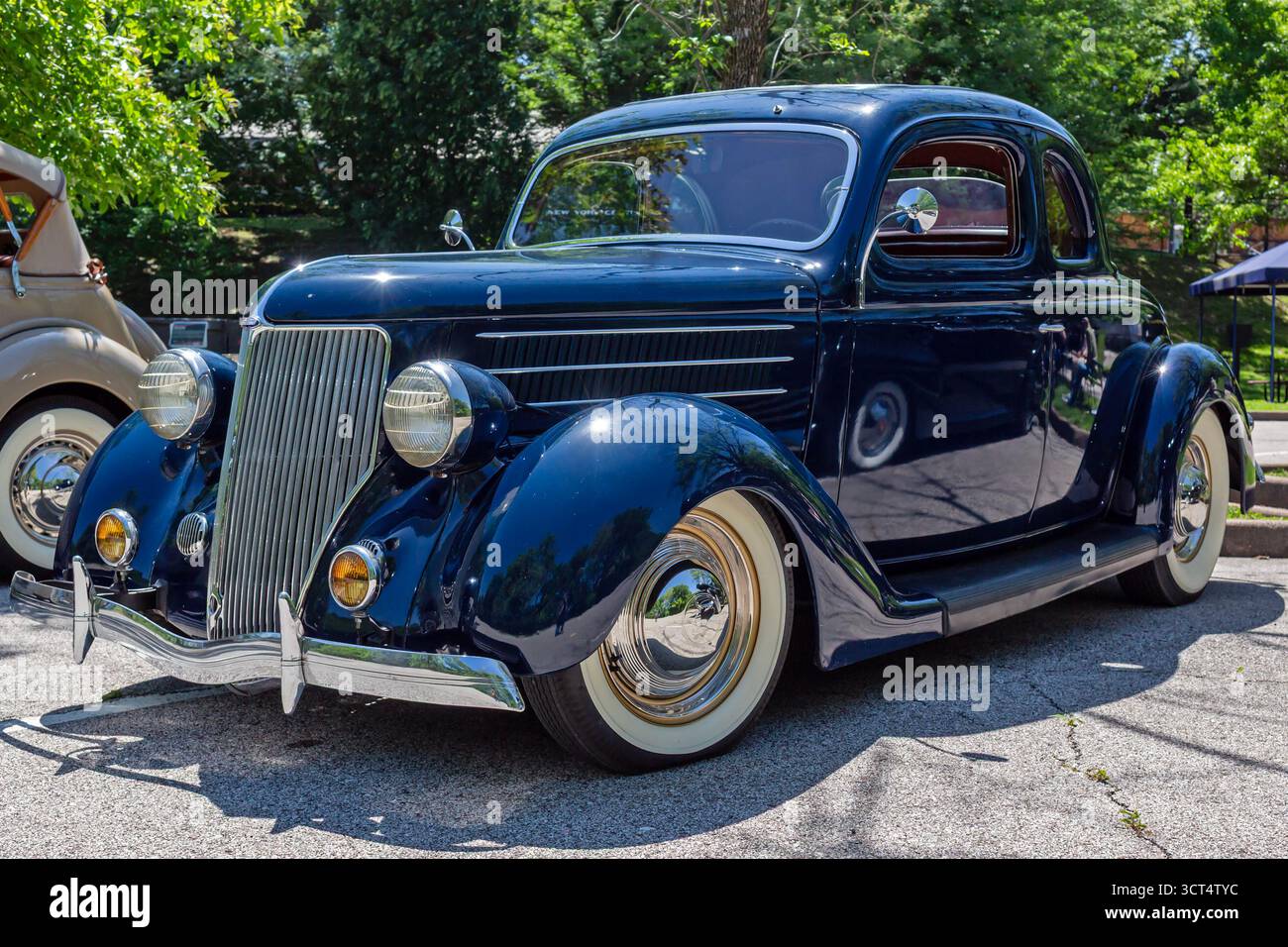 Auto Ford d'epoca degli anni '1940 al National Museum of Transportation di St. Louis, Missouri USA Foto Stock