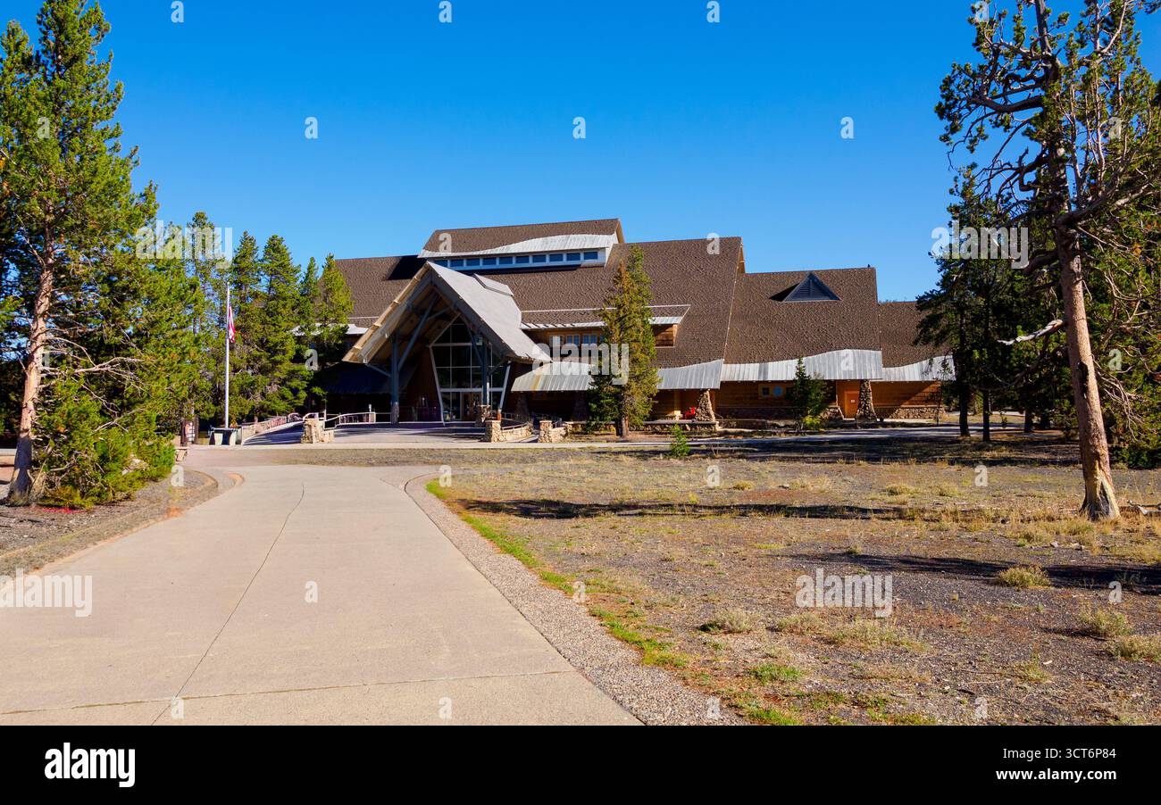 Old Faithful e Upper Geyser Basin, Yellowstone National Park, wyoming, Stati Uniti Foto Stock