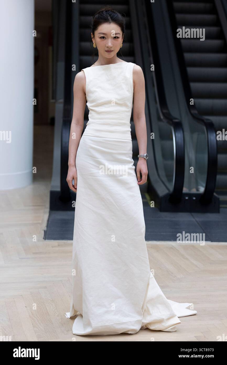 Zhou Dong-yu partecipa alla "China Film Night: Shanghai International Film Festival Reception" durante il 73° Festival Internazionale del Cinema di San Sebastian al Palazzo Kursaal. Foto Stock