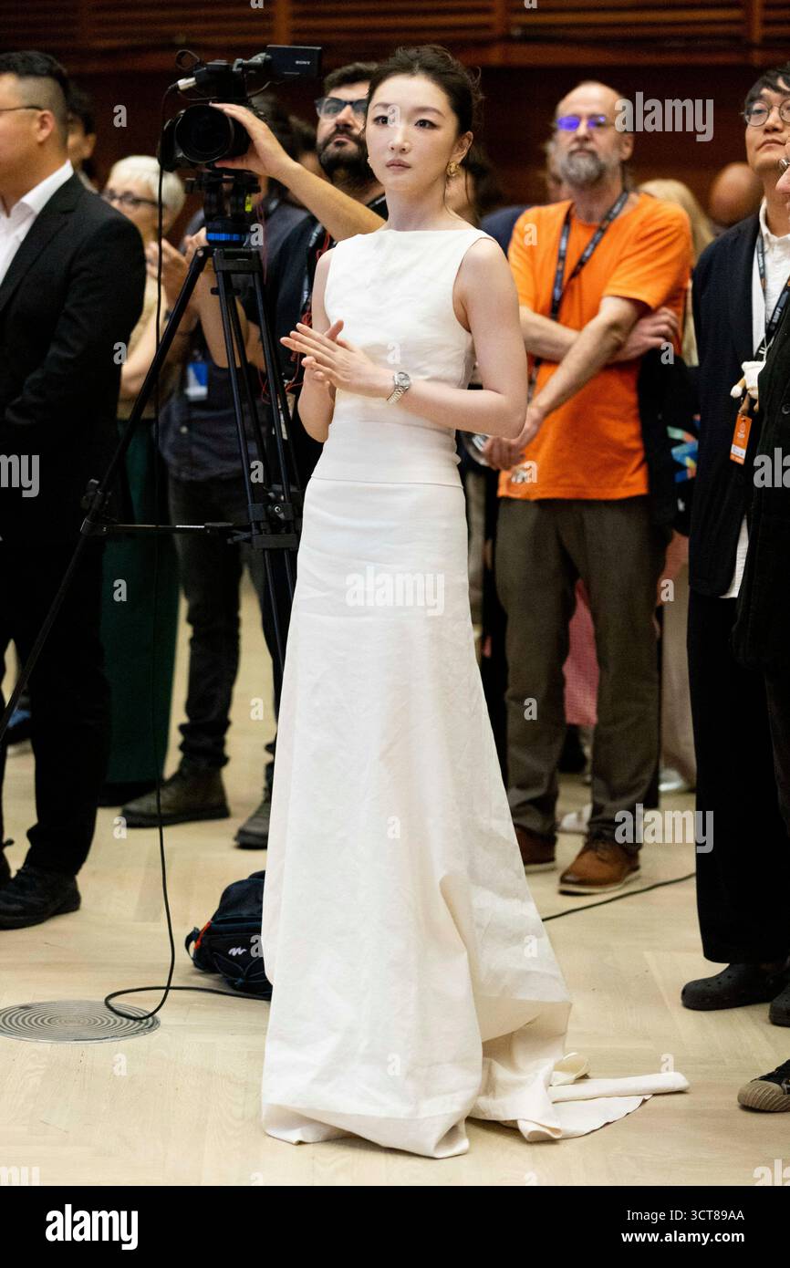 Zhou Dong-yu partecipa alla "China Film Night: Shanghai International Film Festival Reception" durante il 73° Festival Internazionale del Cinema di San Sebastian al Palazzo Kursaal. Foto Stock