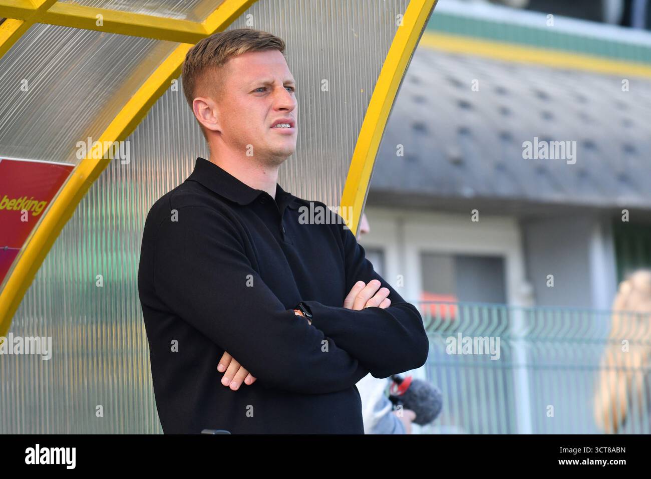 Kyrylo Nesterenko, capo allenatore dell'FC Oleksandriya visto durante la partita di Premier League Ucraina tra FC Oleksandriya e FC Karpaty Lviv al CSC Nika Stadium il 4 ottobre 2025 a Oleksandriya, Ucraina. Foto Stock