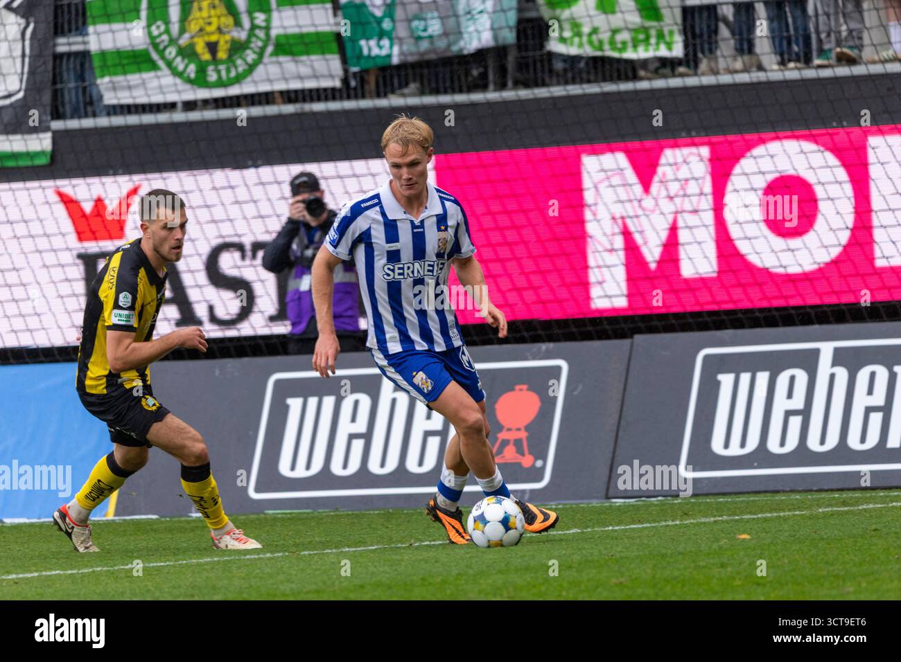 Gothenburg, Svezia. 5 ottobre 2025. Momento nella prima metà del match tra IFK Gothenburg e Hammarby IF in Allsvenskan a Gamla Ullevi. Crediti: Per Ljung/Alamy Live News Foto Stock