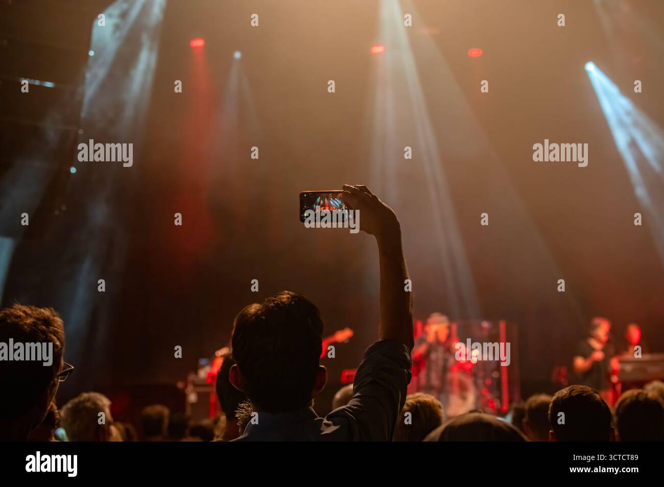 Amsterdam, Paesi Bassi. 5 ottobre 2025. The Band Venice al Q-Factory di Amsterdam Paesi Bassi 5-10-2025 crediti: Robert vant Hoenderdaal/Alamy Live News Foto Stock