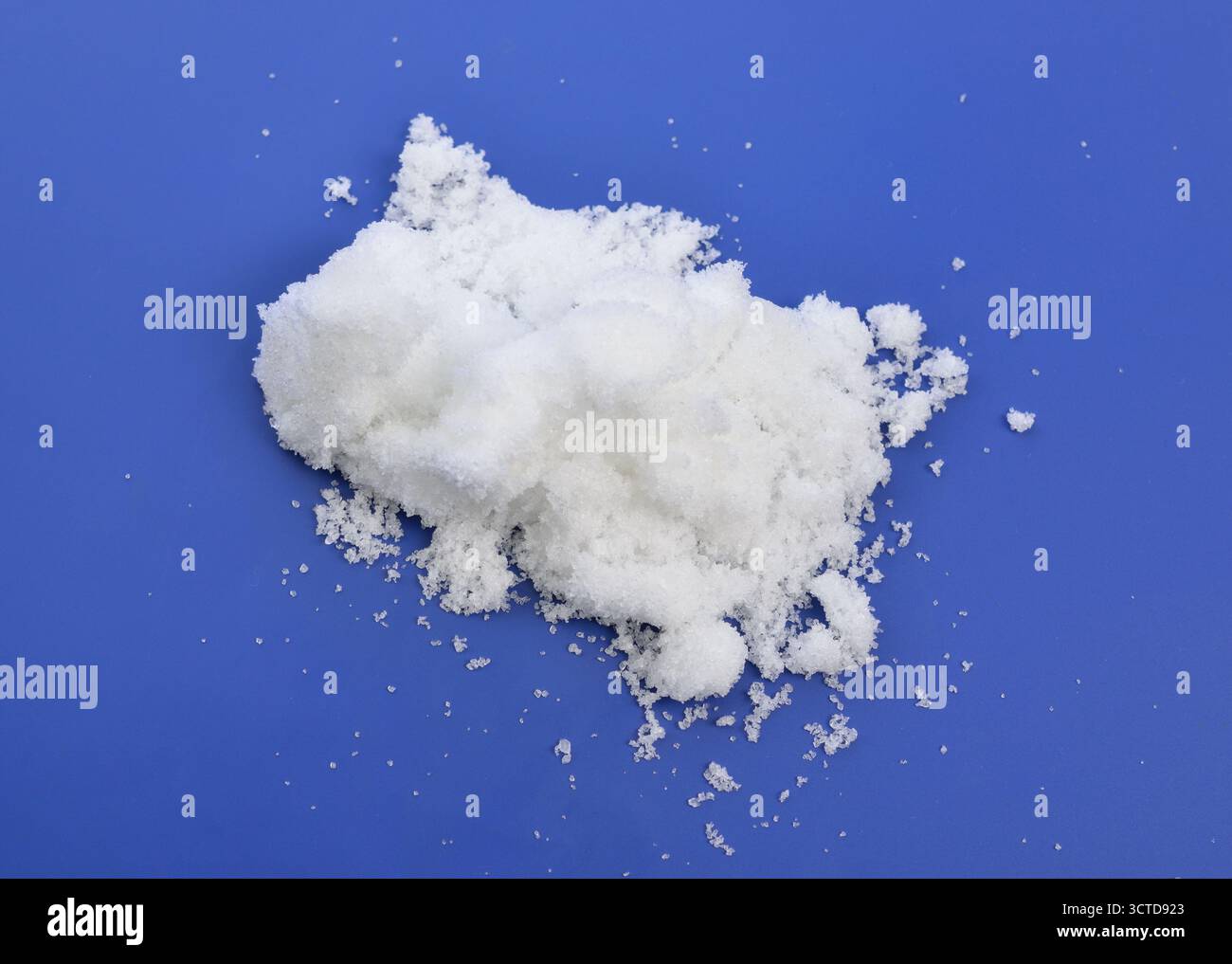 Il persolfato di ammonio APS è il composto inorganico. Foto Stock