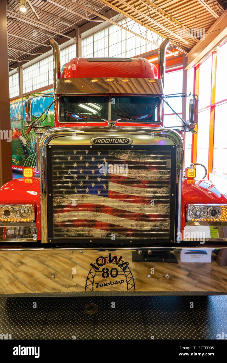 La più grande stazione di sosta al mondo sull'Interstate 80 a Walcott, Iowa Foto Stock