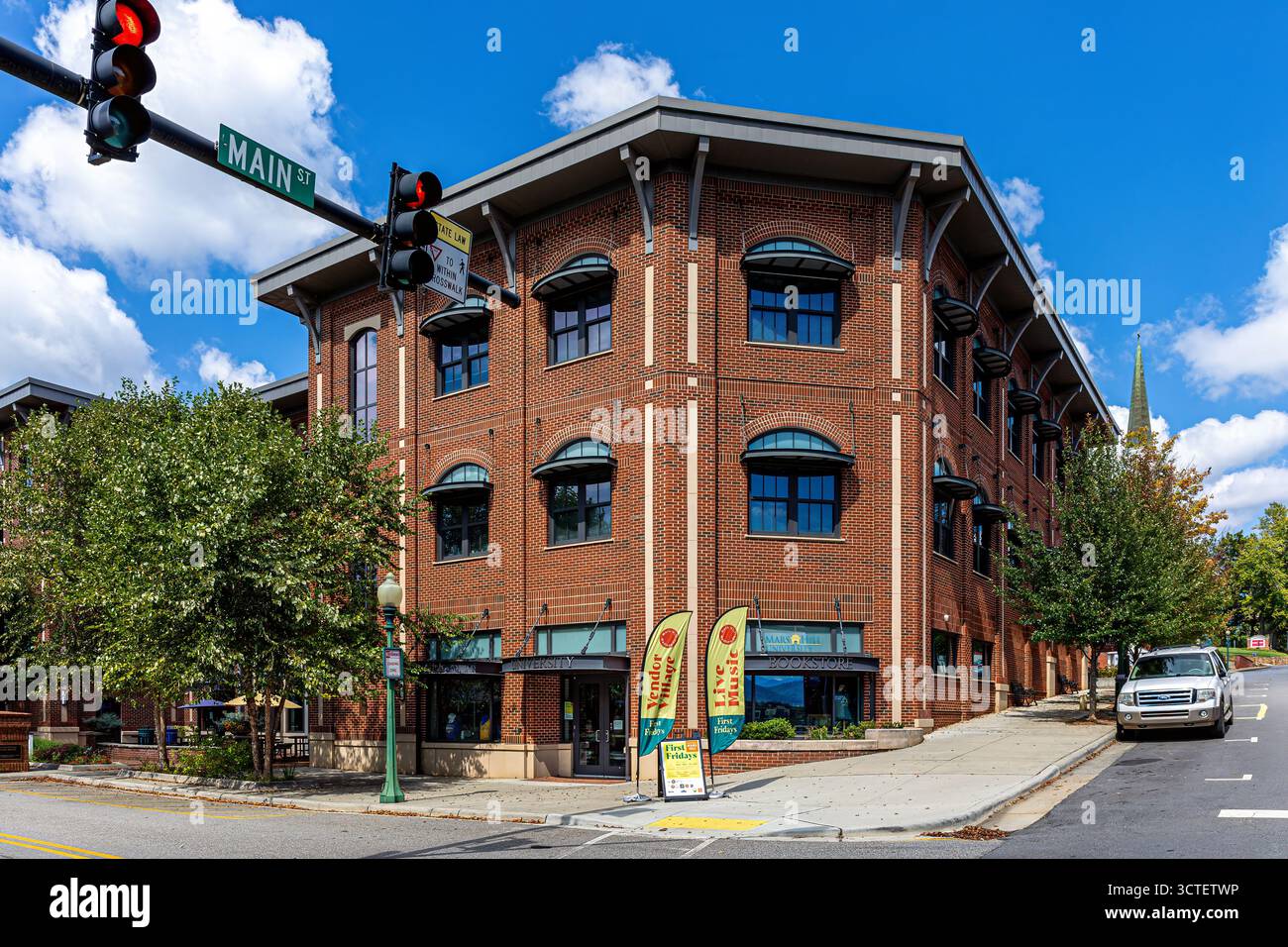 Mars Hill, Carolina del Nord, USA-28 settembre 2025: Edificio contenente la libreria della Mars Hill University. Foto Stock