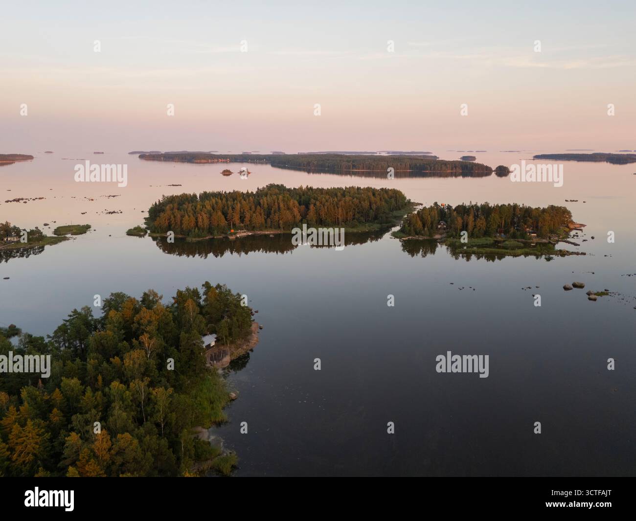 Arcipelago nel Mar Baltico nella Finlandia meridionale Foto Stock