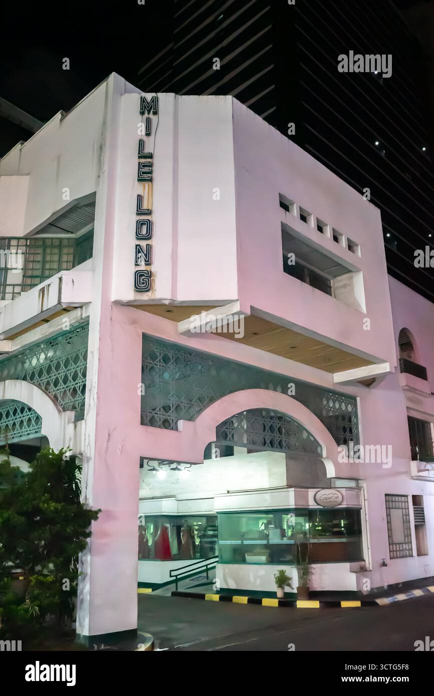 Mile Long Building, una proprietà commerciale a Makati, Filippine. Foto Stock
