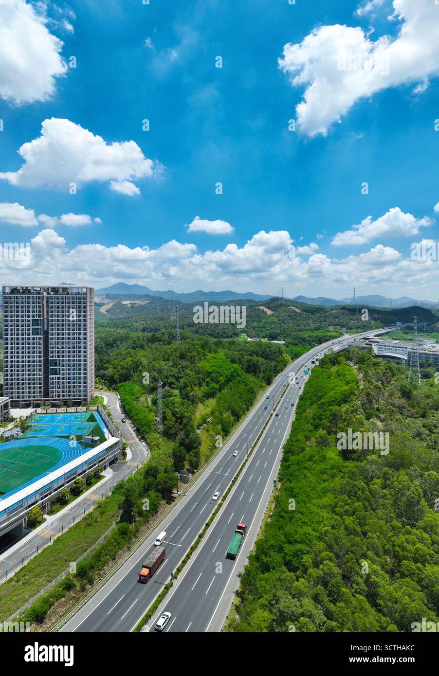 Fotografia aerea del lago artificiale Huangzhukeng nel Shenzhen High School High School Park Foto Stock