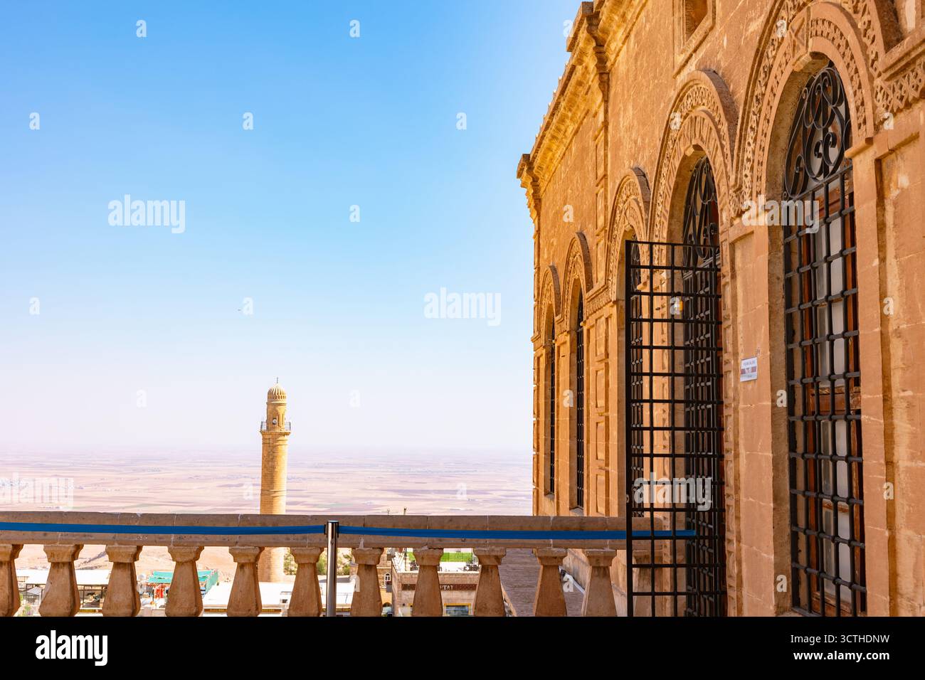 Paesaggio del Museo Mardin di giorno. Mardin Turchia - 6.27.2025 Foto Stock