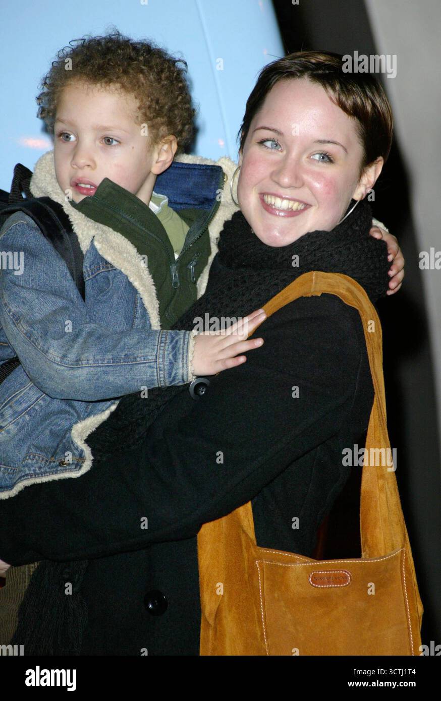 Scarlett Johnsson alla prima inglese di Scooby Doo 2 : Monsters Unleashed. Vue Cinema in Islington, Londra, 26 marzo 2004 Foto Stock
