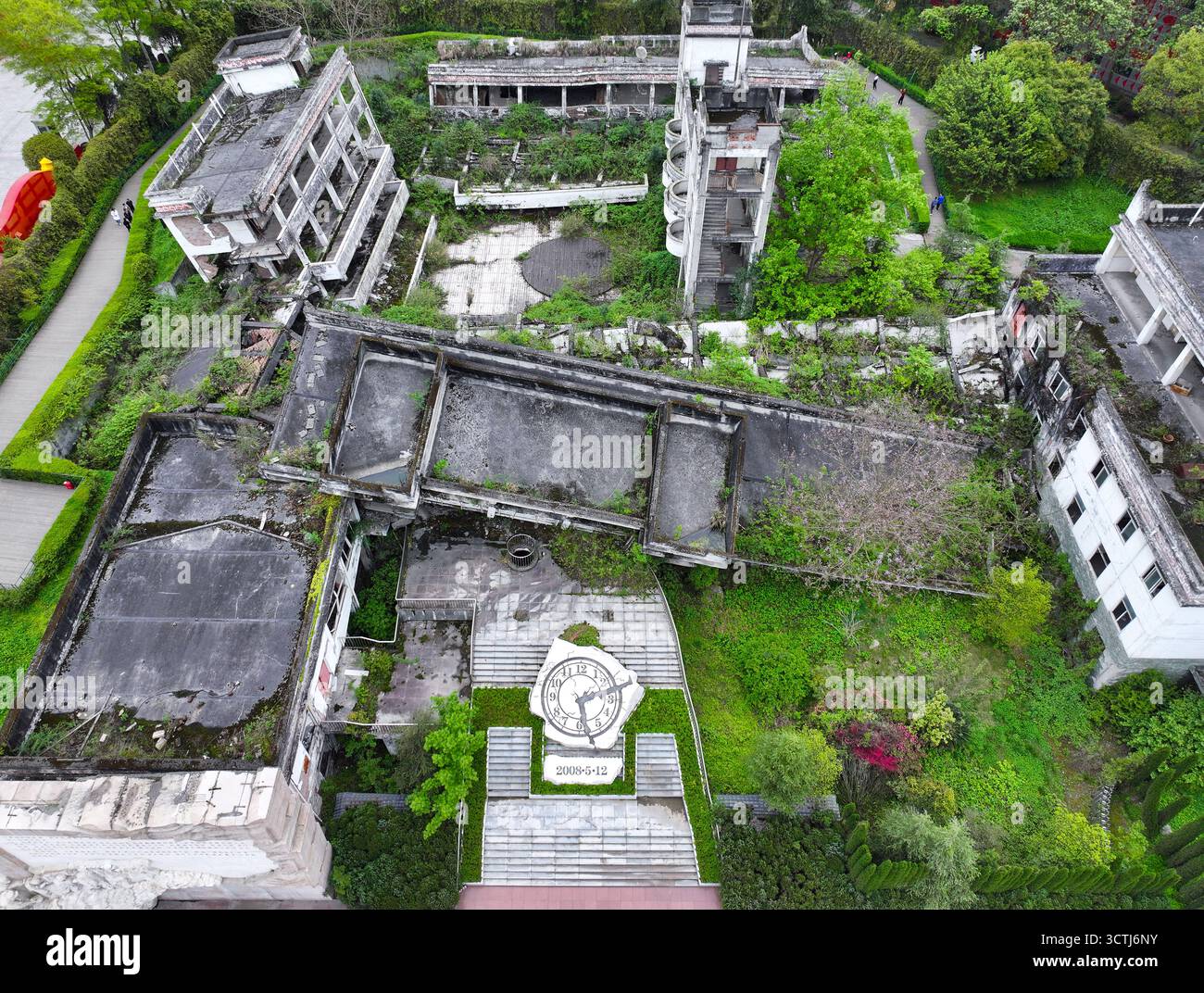 Fotografia aerea dell'epicentro del terremoto del 5,12 nell'area turistica speciale di Wenchuan, città di Yingxiu, prefettura di Aba Foto Stock
