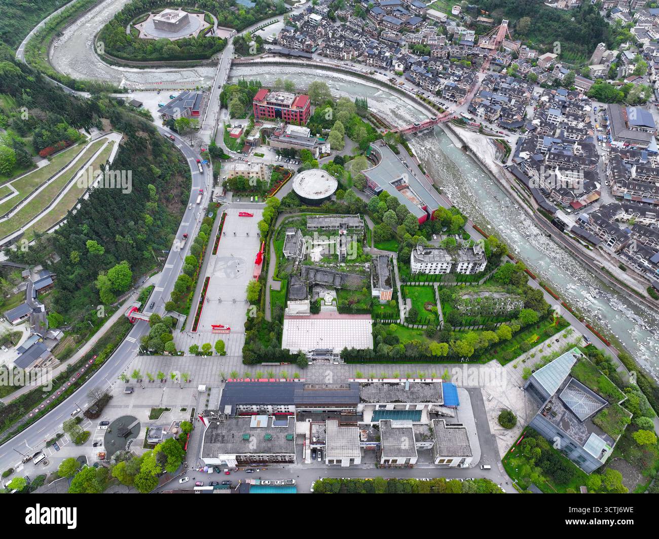 Fotografia aerea dell'epicentro del terremoto del 5,12 nell'area turistica speciale di Wenchuan, città di Yingxiu, prefettura di Aba Foto Stock