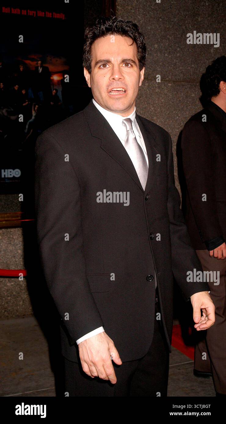 Mario Cantone alla prima di "i Soprano". New York, 2 marzo 2004. Foto Stock