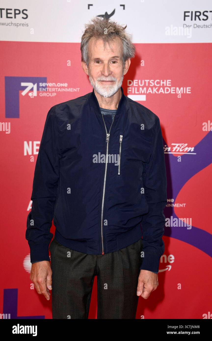 Ulrich Matthes bei der 26. Verleihung der First Steps Awards 2025 al Theater des Westens. Berlino, 06.10.2025 *** Ulrich Matthes alla 26° presentazione dei First Steps Awards 2025 al Theater des Westens Berlin, 06 10 2025 foto:Xn.xKubelkax/xFuturexImagex Steps_5174 Foto Stock