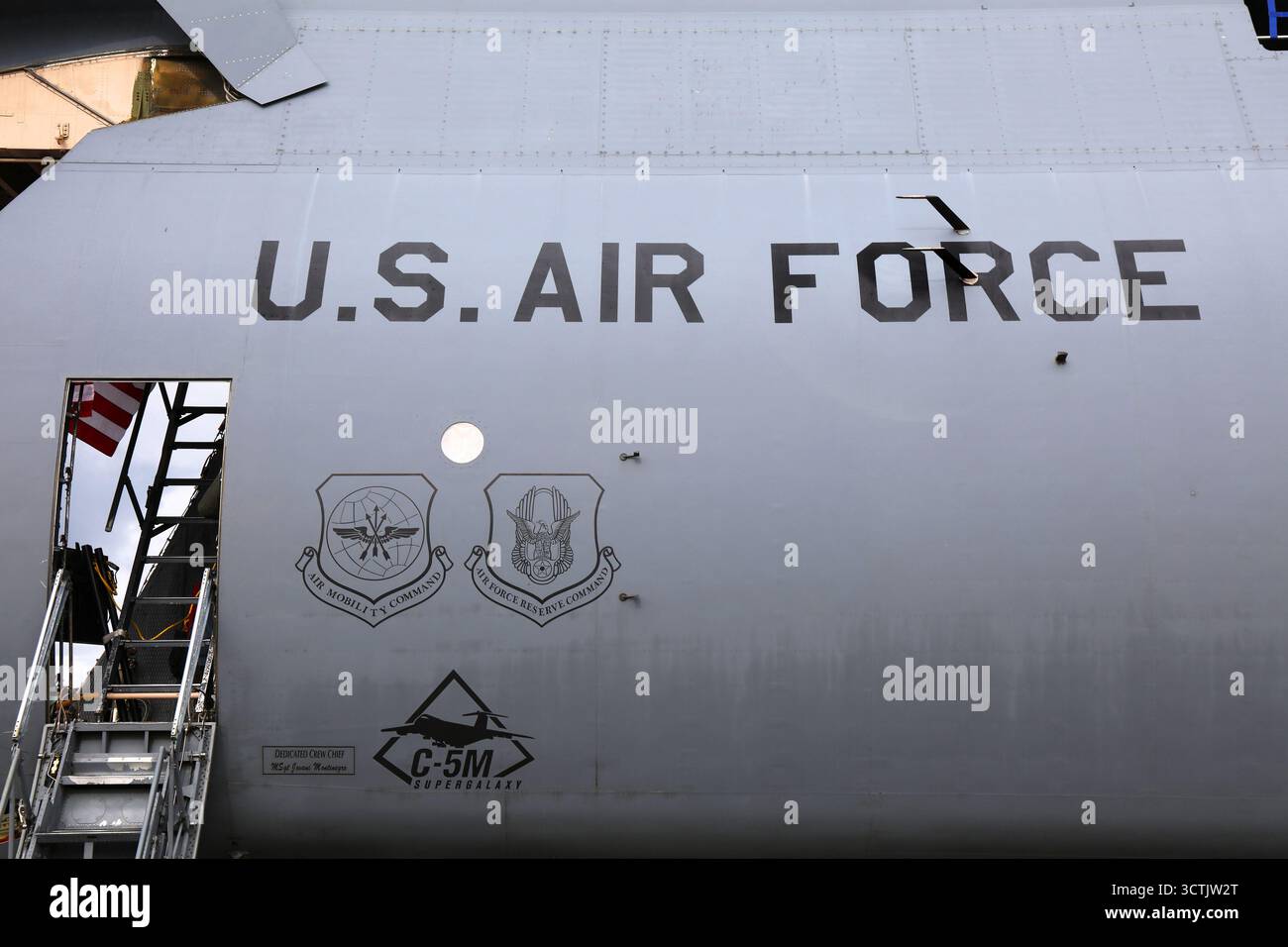 OSTRAVA, CECHIA - 17 SETTEMBRE 2022: Aerei da trasporto militare pesante Lockheed C-5M Super Galaxy dell'aeronautica militare statunitense presentati al NATO Days Air Show in Foto Stock