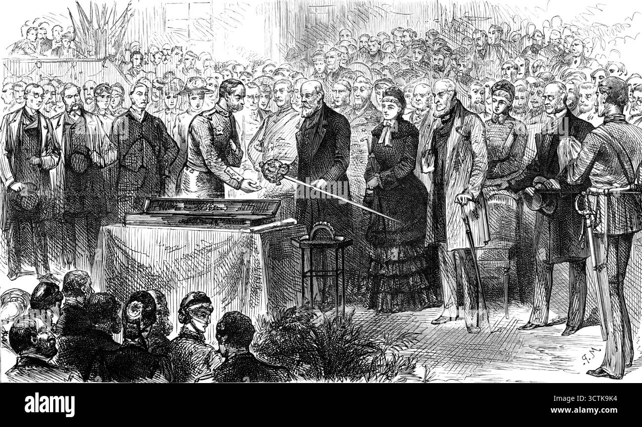 Presentazione di una spada d'onore a Sir Archibald Alison nel municipio di Glasgow, 1883. "La presentazione di cl una spada d'onore al tenente generale Sir Archibald Alison, Bart., da parte del Lord Provost di Glasgow, a nome dei cittadini che hanno sottoscritto una testimonianza a causa dei suoi servizi in Egitto, si è svolta giovedì settimana nel municipio. E' uno degli argomenti delle illustrazioni sulla nostra prima pagina. La spada è un bell'esempio di lavorazione artistica, progettata da W. J. Milwain e prodotta dai signori George Edward e Sons. L'inferno, dell'oro, studd Foto Stock