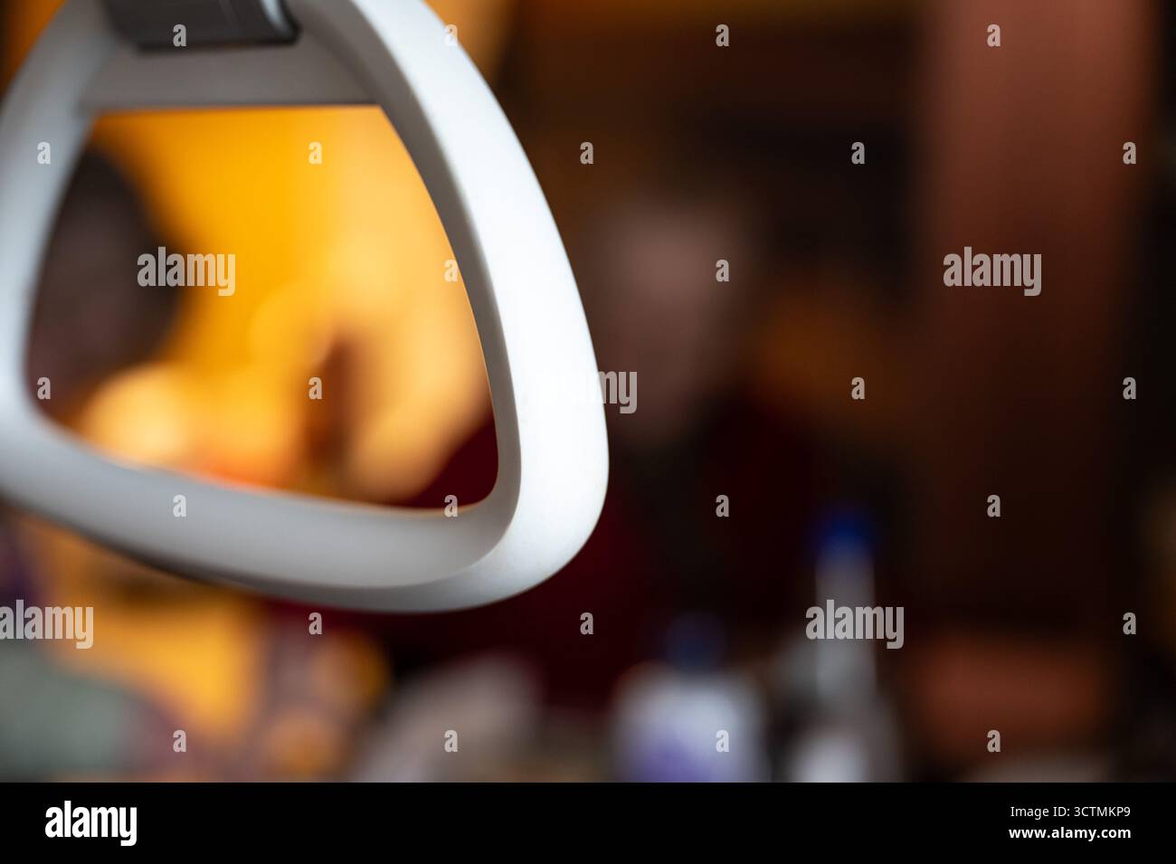 Assistenza anziani nella casa di anziani, Tienen, Belgio 5 ottobre 2025 Foto Stock