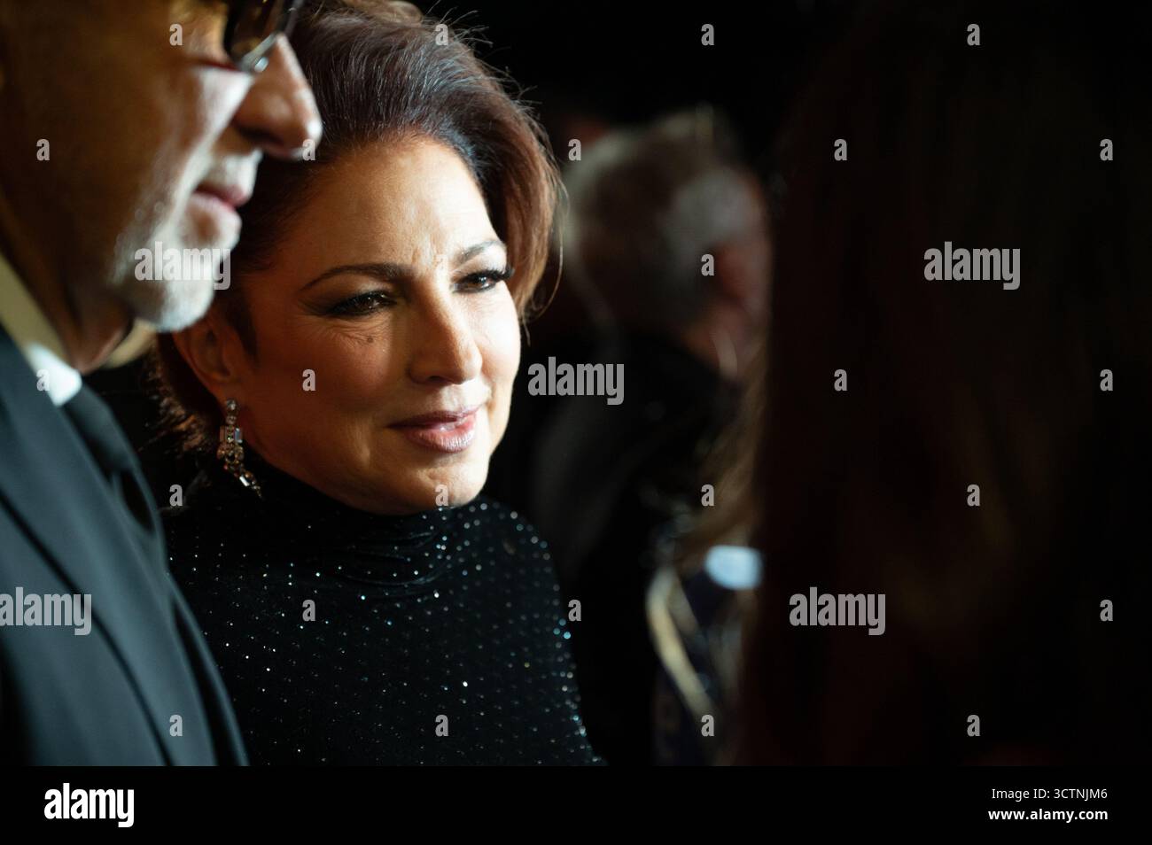 Madrid, Spagna. 7 ottobre 2025. Gloria Estefan partecipa ai Vanity Fair Awards a la Borda del Mentidero, Madrid. Credito: SOPA Images Limited/Alamy Live News Foto Stock