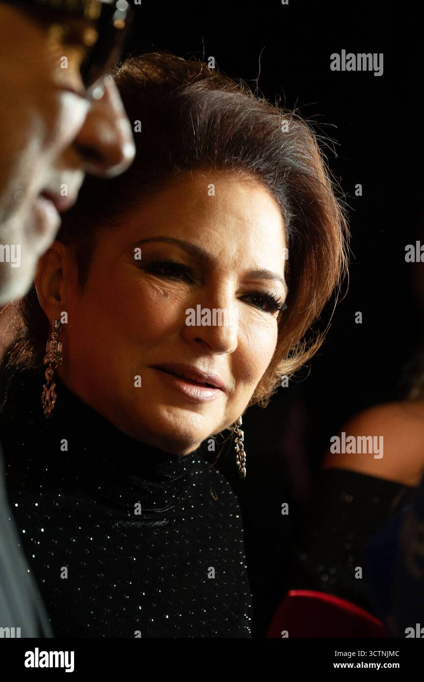 Madrid, Spagna. 7 ottobre 2025. Gloria Estefan partecipa ai Vanity Fair Awards a la Borda del Mentidero, Madrid. Credito: SOPA Images Limited/Alamy Live News Foto Stock