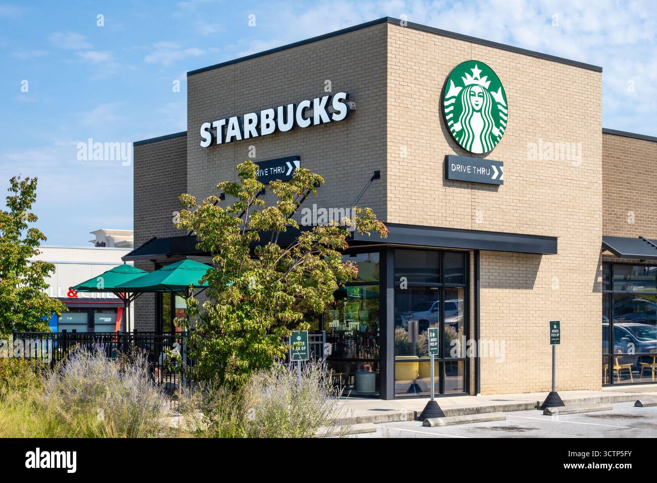 Caffè Starbucks con drive-in a East Ridge, Tennessee. (USA) Foto Stock