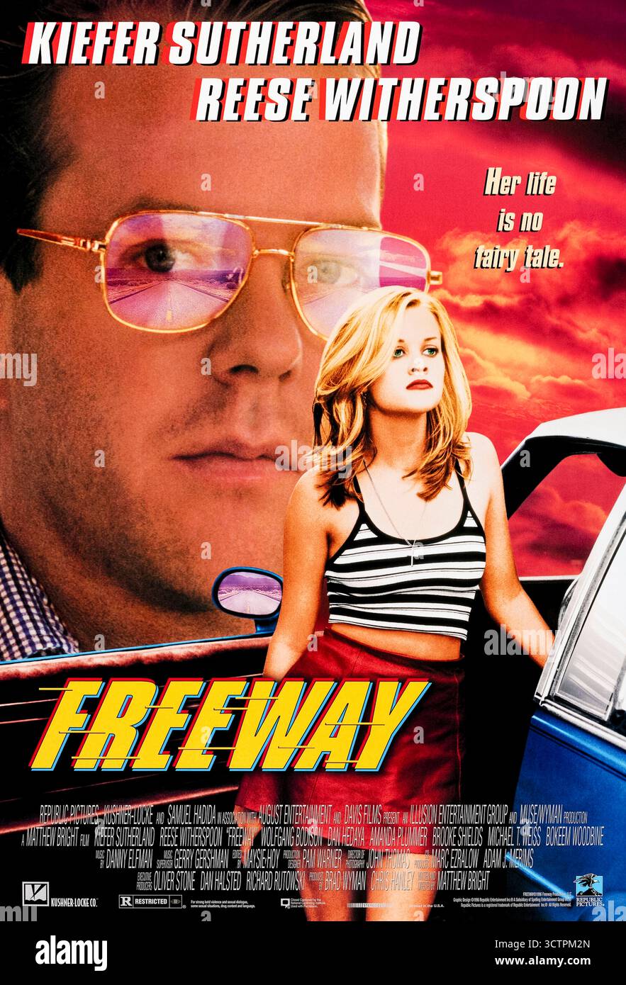 Freeway (1996) diretto da Matthew Bright e interpretato da Reese Witherspoon, Kiefer Sutherland e Brooke Shields. Una rivisitazione moderna e violenta di Cappucccetto Rosso con umorismo oscuro e satira sociale. Fotografia di un poster originale del 1996 USA a un foglio SOLO PER USO EDITORIALE. Crediti: BFA / Republic Pictures Foto Stock