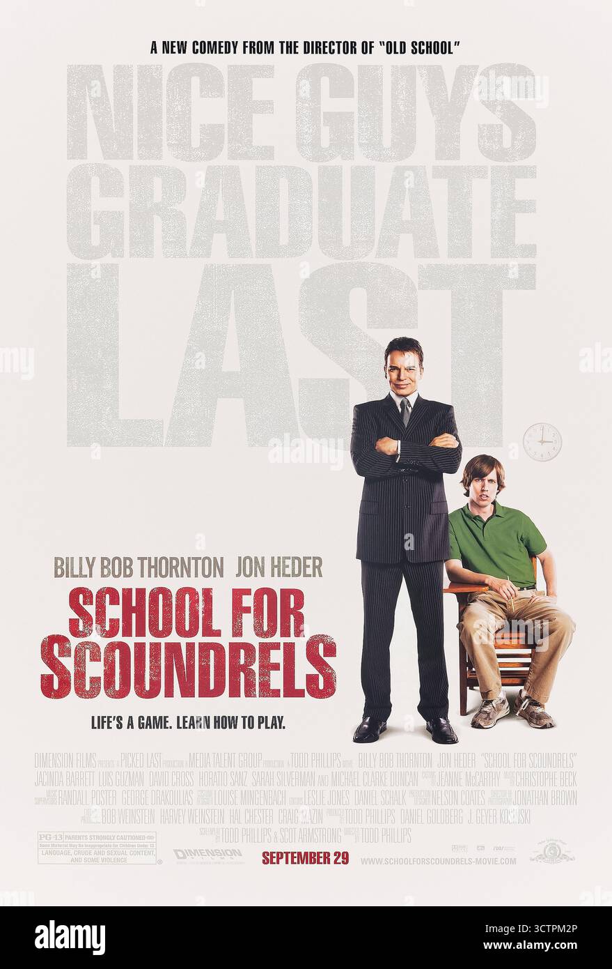 School for Scoundrels (2006) diretto da Todd Phillips e interpretato da Billy Bob Thornton, Jon Heder e Jacinda Barrett. Un uomo timido si iscrive a un corso di fiducia in se stesso condotto da un istruttore manipolatore. Fotografia di un poster originale del 2006 USA a un foglio SOLO PER USO EDITORIALE. Credito: BFA / The Weinstein Company Foto Stock School for Scoundrels (2006) diretto da Todd Phillips e interpretato da Billy Bob Thornton, Jon Heder e Jacinda Barrett. Un uomo timido si iscrive a un corso di fiducia in se stesso condotto da un istruttore manipolatore. Fotografia di un poster originale del 2006 USA a un foglio SOLO PER USO EDITORIALE. Credito: BFA / The Weinstein Company Foto Stock