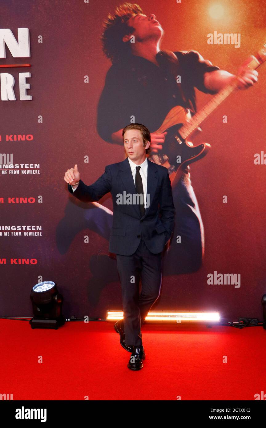 Jeremy Allen White bei der Premiere des Kinofilms 'Springsteen: Delivermi dal nulla' in Zoo Palast. Berlino, 08.10.2025 Foto Stock