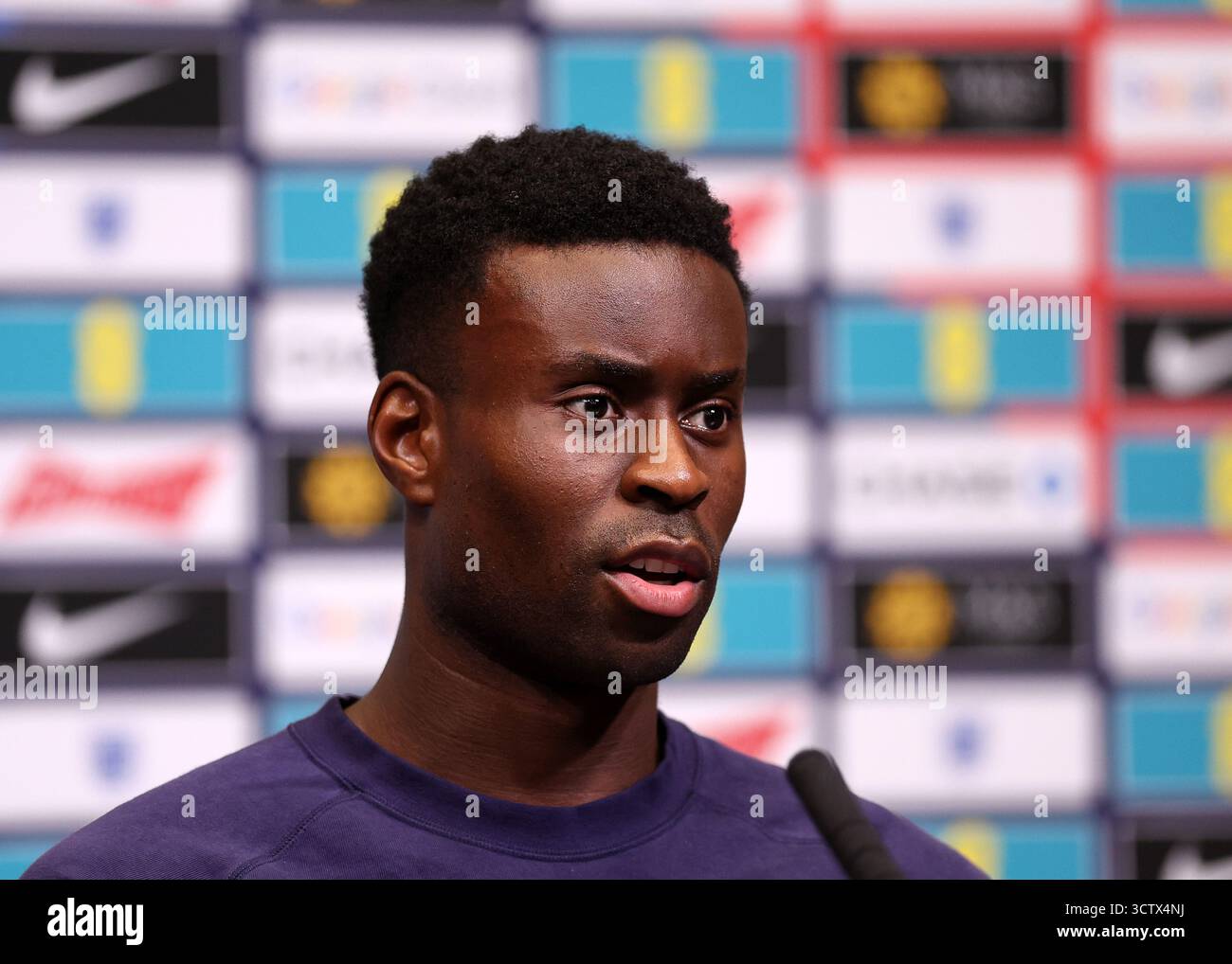 Marc Guéhi dell'Inghilterra durante una conferenza stampa al Wembley Stadium di Londra. Data foto: 8 ottobre 2025. Il credito per immagini dovrebbe essere: David Klein/Sportimage Credit: Sportimage Ltd/Alamy Live News Foto Stock