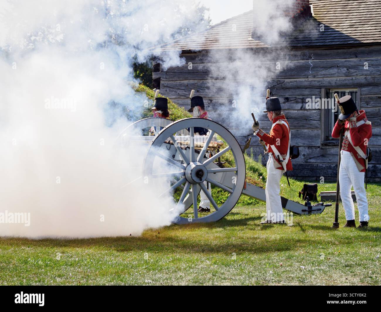 Il colpo del canone, Fort George, Niagara-on-the-Lake, Ontario, Canada Foto Stock