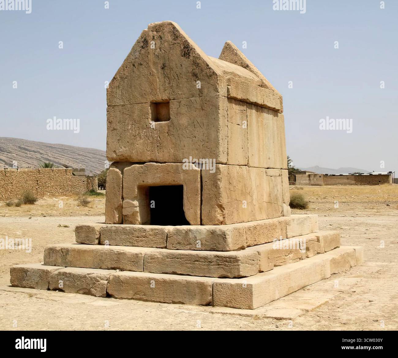 7857. Tomba di Ciro i di Anshan a Gur-e-Dokhtar, Iran. Ciro i di Persia, fu re di Anshan in Persia dal 600 al 580 a.C. Ciro i di Anshan è il Foto Stock