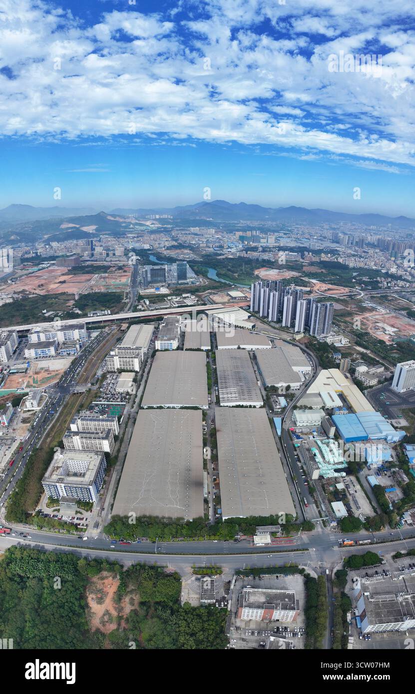 Fotografie aeree delle aree industriali di Kaiwo e BYD a Pingshan New Energy Vehicle base, Shenzhen, provincia del Guangdong Foto Stock