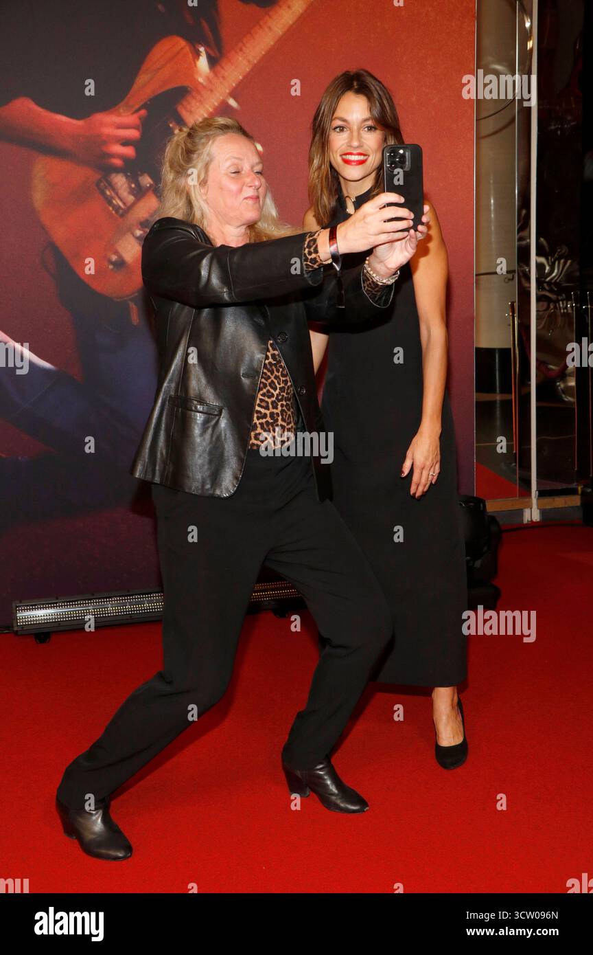 Anna Julia Antonucci bei der Premiere des Kinofilms Springsteen: Portami da Nowhere im Zoo Palast. Berlino, 08.10.2025 *** Anna Julia Antonucci alla prima del film Springsteen Deliver me from Nowhere allo Zoo Palast di Berlino, 08 10 2025 foto:XA.xBuggex/xFuturexImagex springsteen_5003 Foto Stock