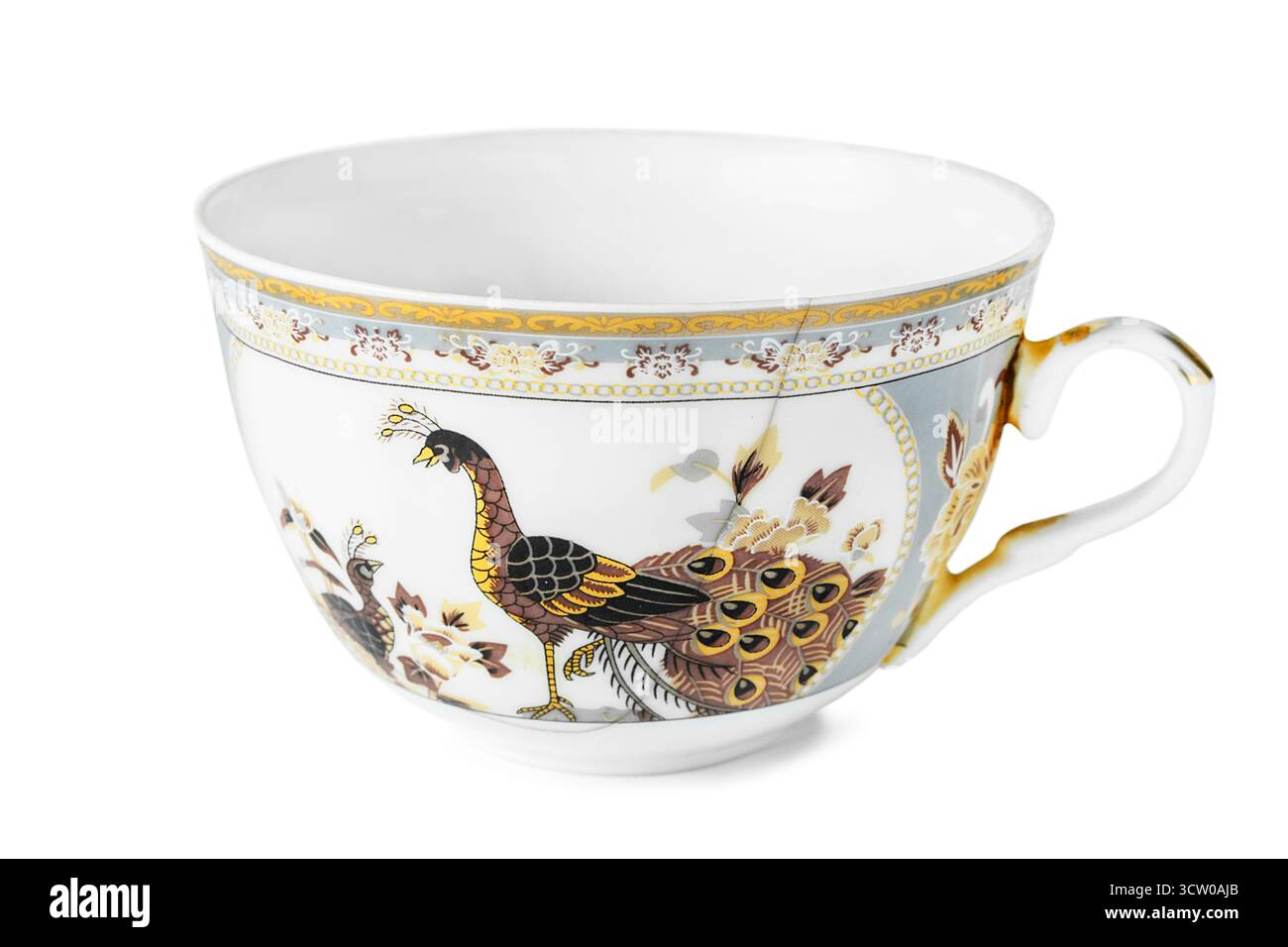Elegante tazza da tè in porcellana vintage isolata su sfondo bianco Foto Stock