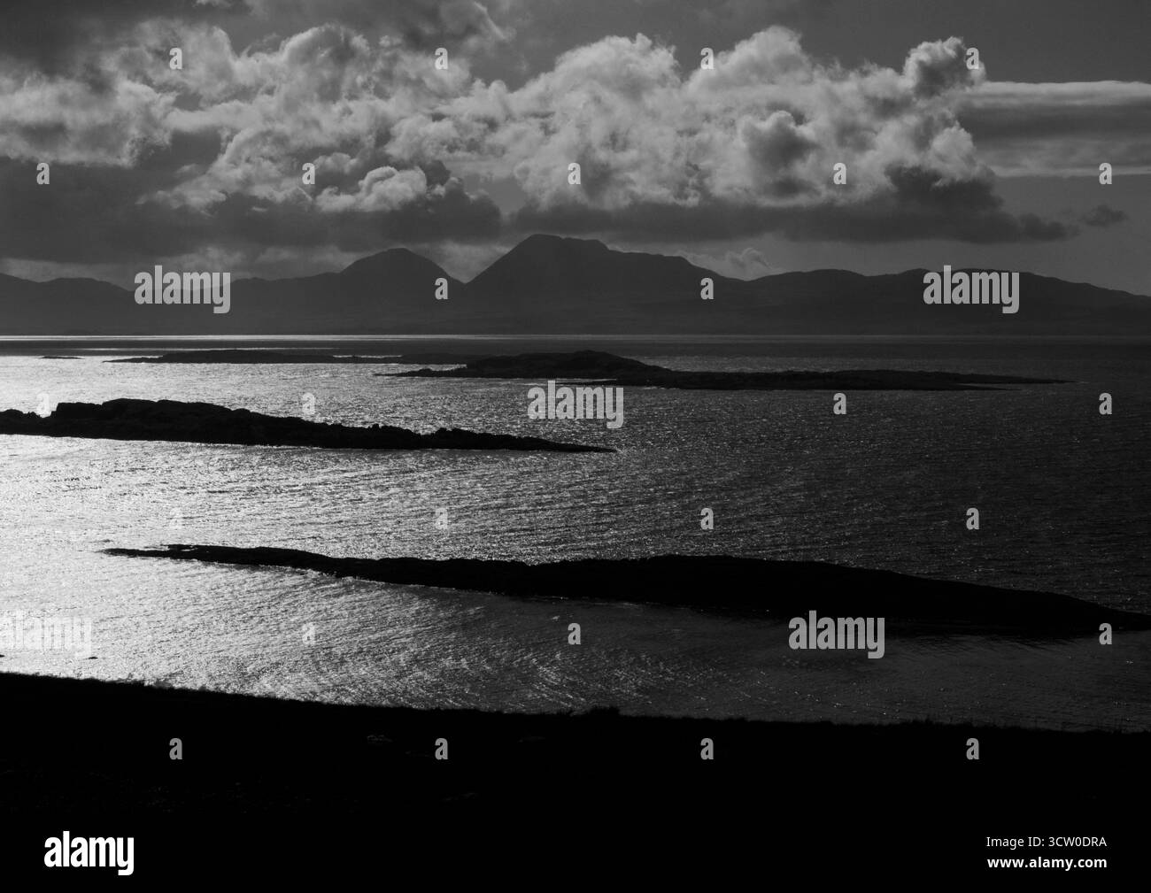 Vista sul Sound of Jura verso l'Isola di Jura, Argyll Foto Stock