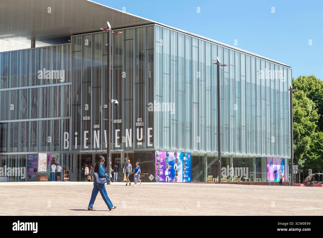 Francia, Sarthe, le Mans, Old Mans, Plantagenet City, centro storico medievale, cinema Pathe le Mans, Place des Jacobins // Francia, Sarthe (72), le Man Foto Stock