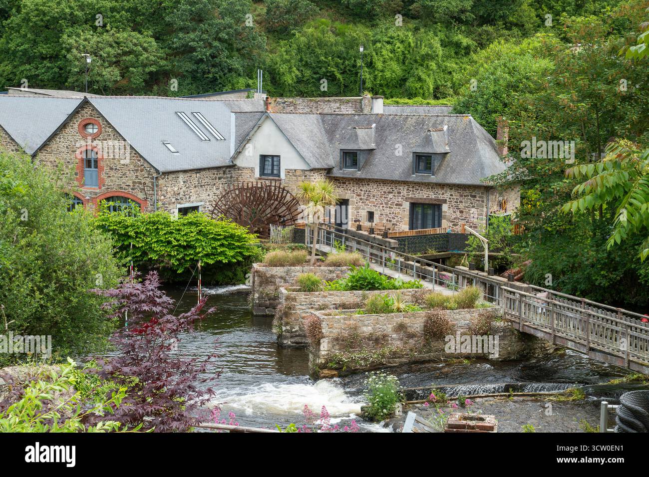 Francia, Cotes d'Armor, Pontrieux, sulle rive del fiume Trieux, mulino Richel sul fiume Trieux Foto Stock