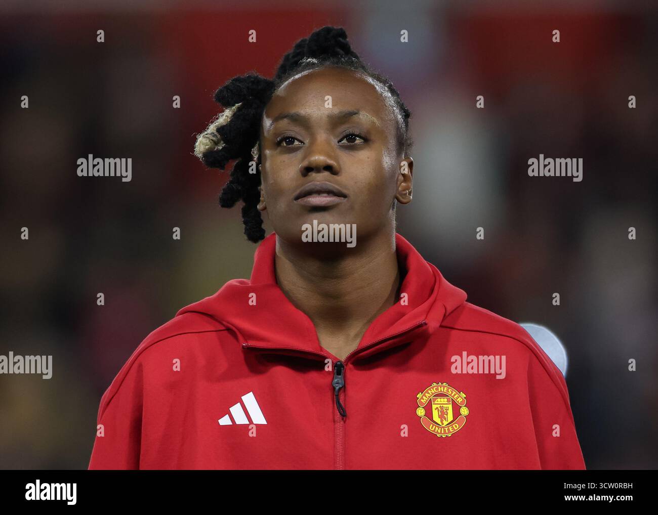 Leigh, Regno Unito. 8 ottobre 2025. Melvine Malard del Manchester United si schiera davanti alla partita di Manchester United Women vs Valerenga Women UEFA Women Champions League al Leigh Sports Village di Leigh. Il credito per immagini dovrebbe essere: Cody Froggatt/Sportimage Credit: Sportimage Ltd/Alamy Live News Foto Stock