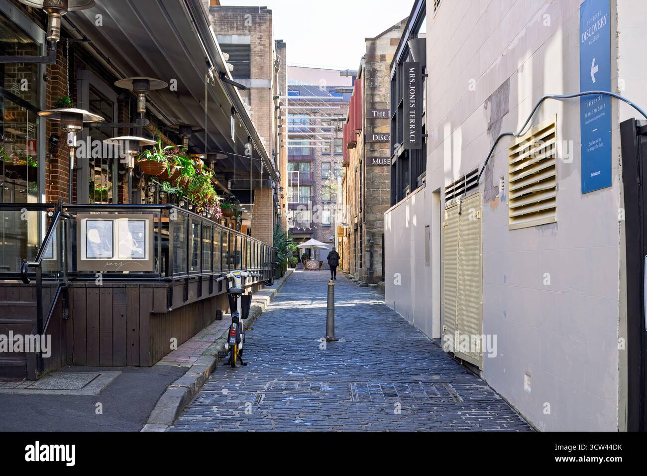 Streets and Deviyways of the Rocks, storico sobborgo di Sydney, destinazione turistica, settembre 2025 Foto Stock
