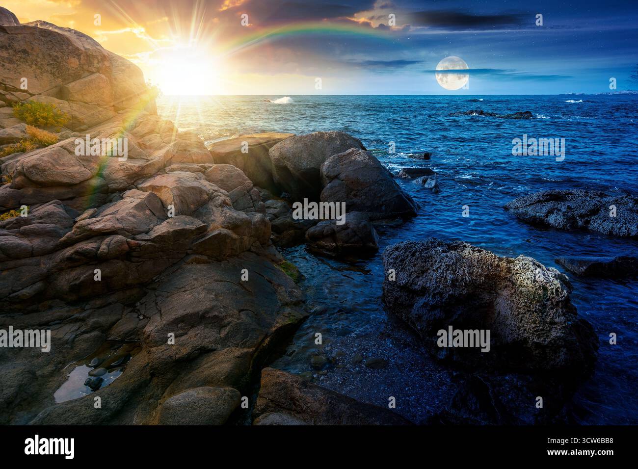 costa marina con rocce e massi. concetto di cambiamento di orario diurno e notturno. calmo sfondo delle vacanze estive in riva al mare. una scena meravigliosa per rilassarsi e Foto Stock