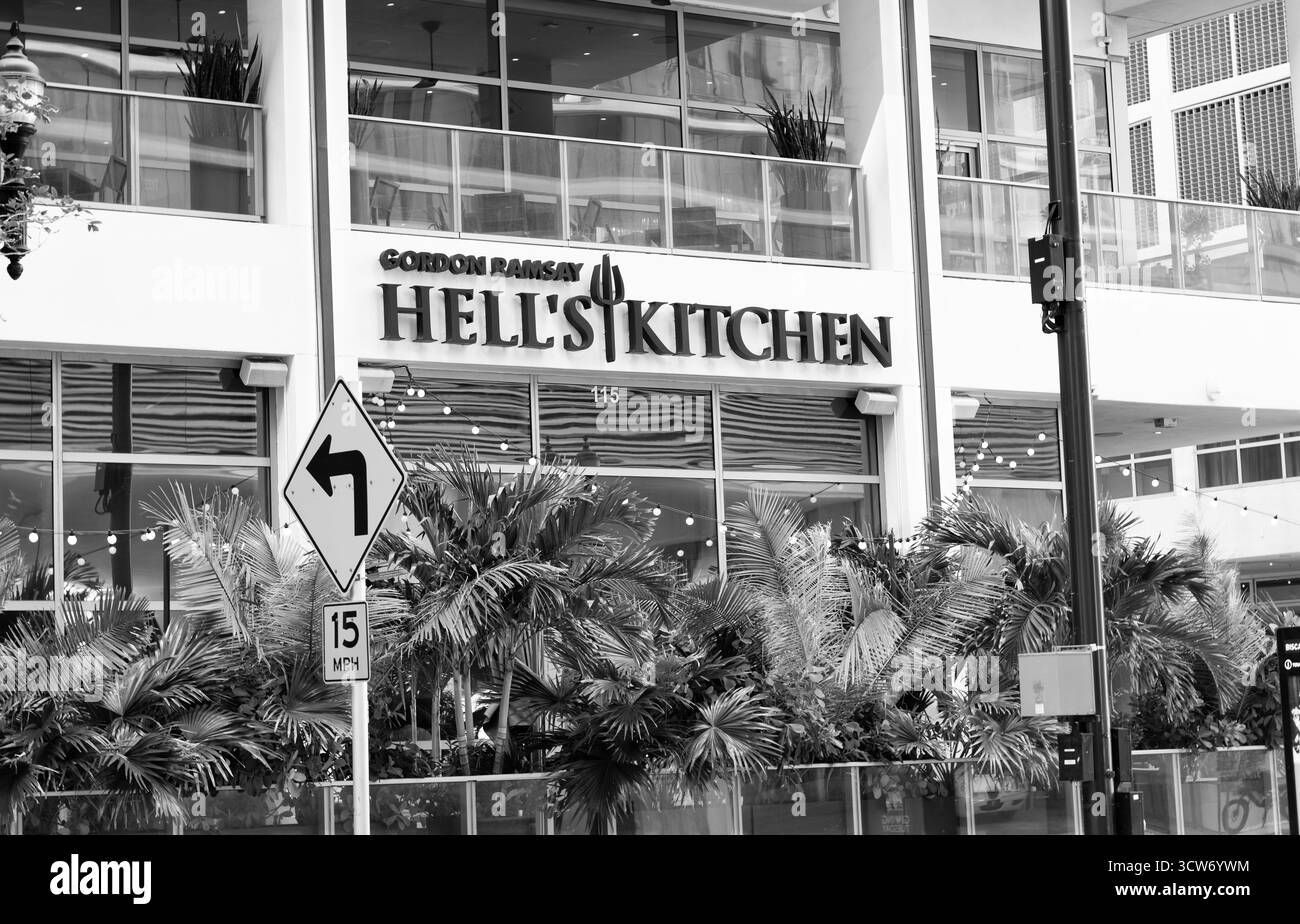 Miami, Florida, Stati Uniti - 1 dicembre 2024: Gordon Ramsay Hells Kitchen. Ristorante del Gordon Ramsay Hells Kitchen. Edificio con logo marchio di Foto Stock