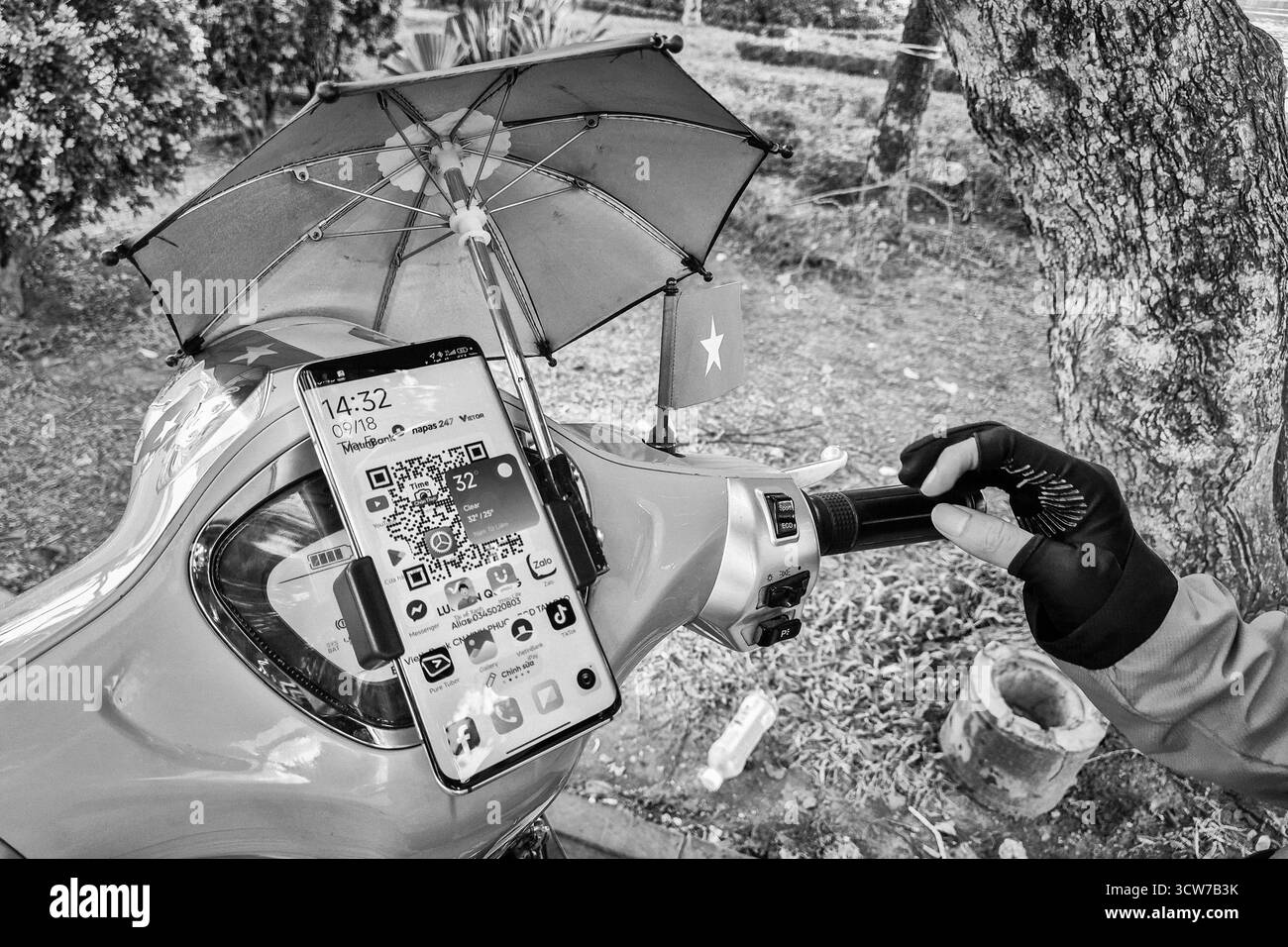 Vietnam, Hanoi, moto taxi Foto Stock