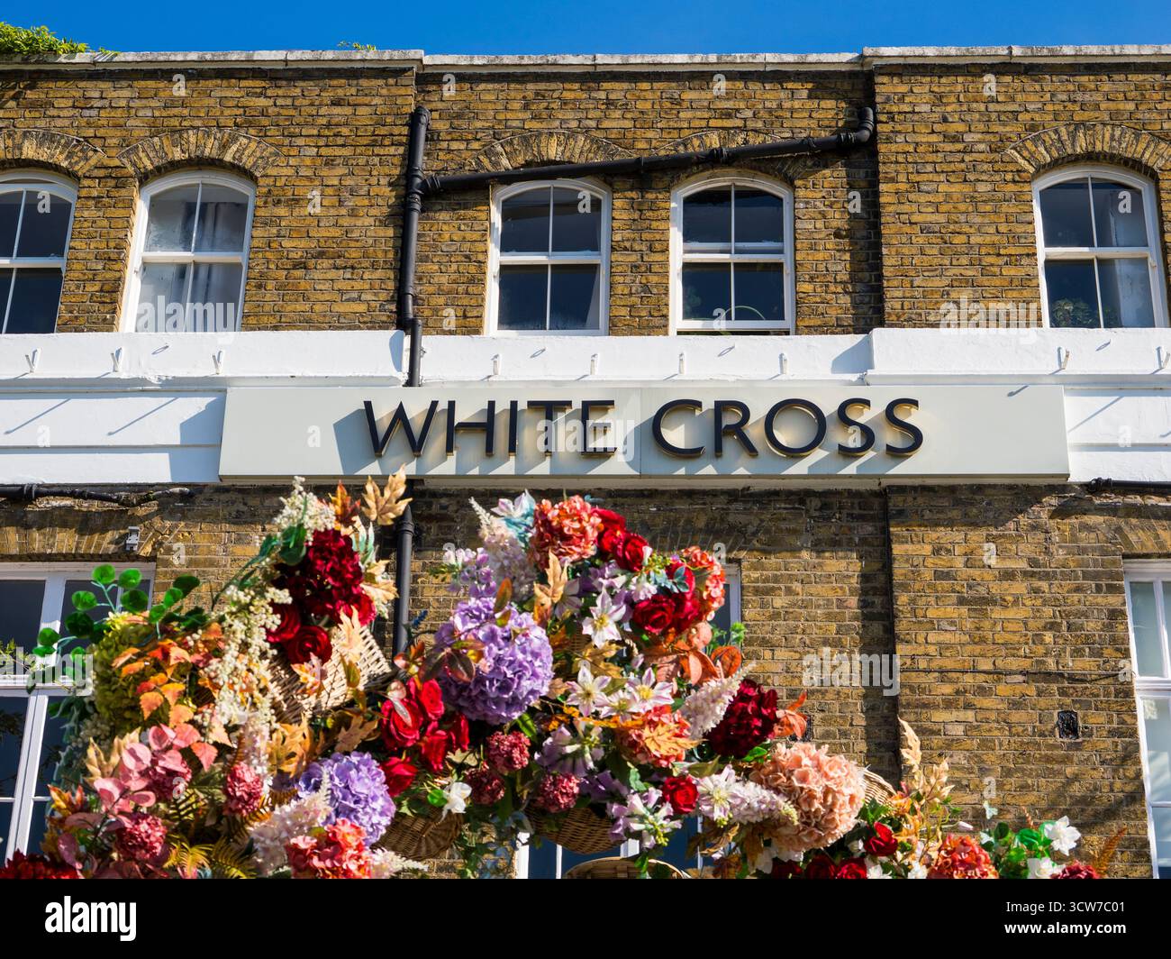 The White Cross, Riverside Victorian Pub, Richmond, Londra, Inghilterra, REGNO UNITO, REGNO UNITO. Foto Stock